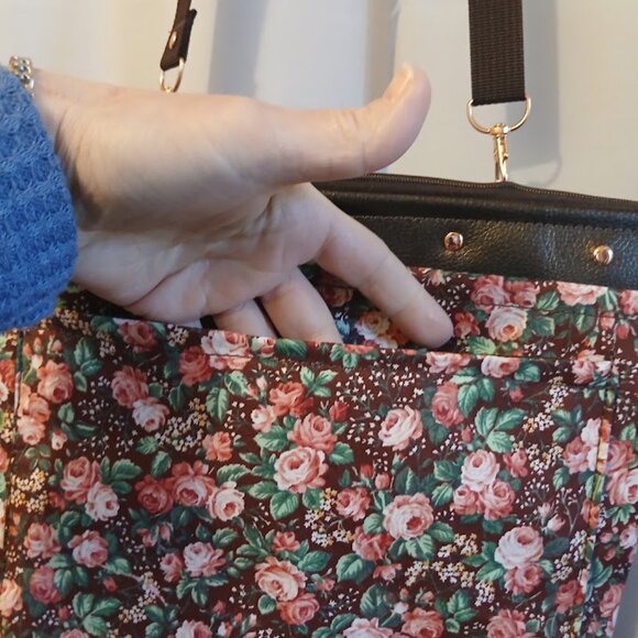 New Travel Sling Crossbody Brown Bronze Pebbled faux leather Pink Western Roses - Picture 4 of 12